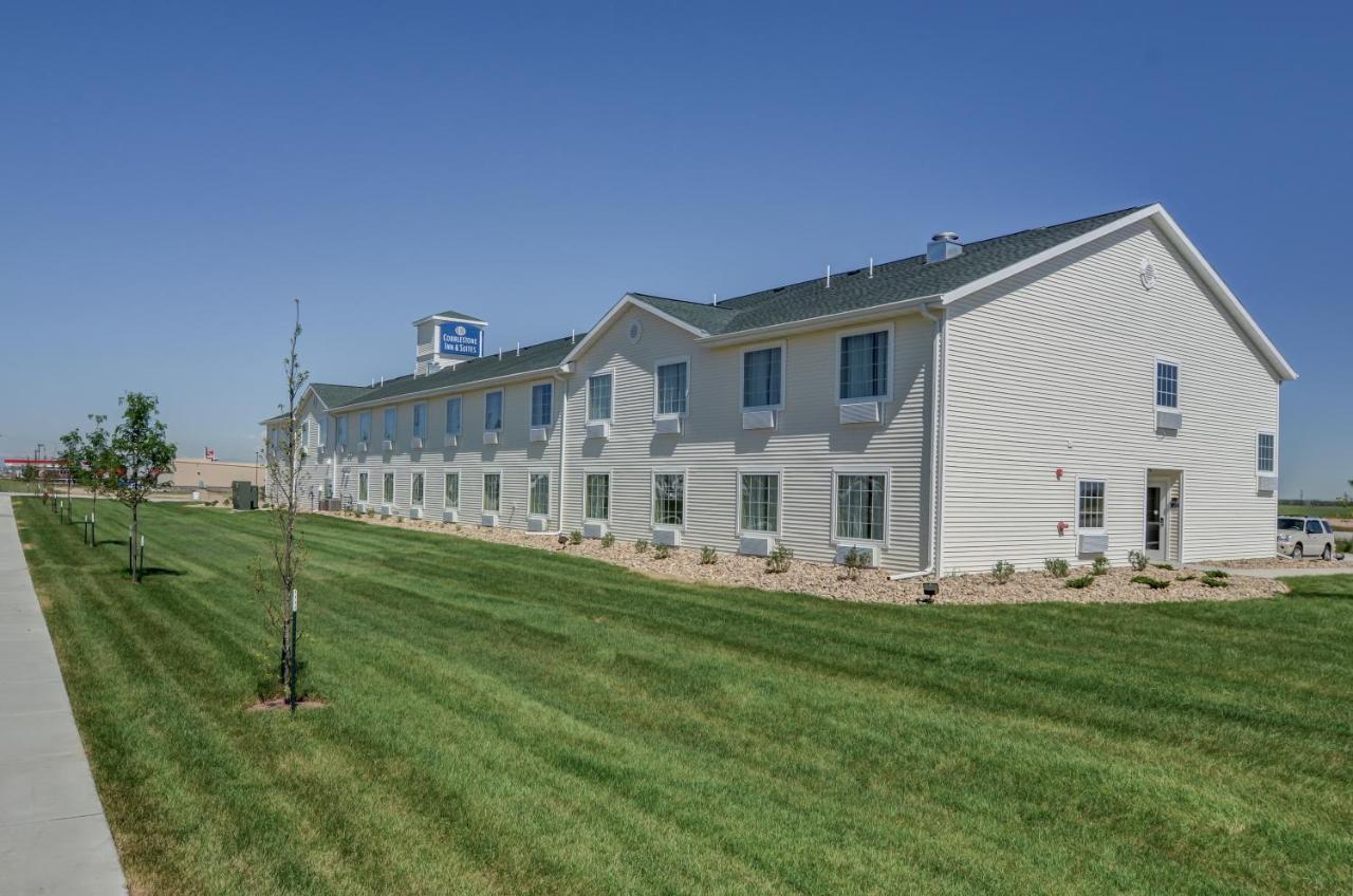 Cobblestone Inn & Suites-Kersey Buitenkant foto
