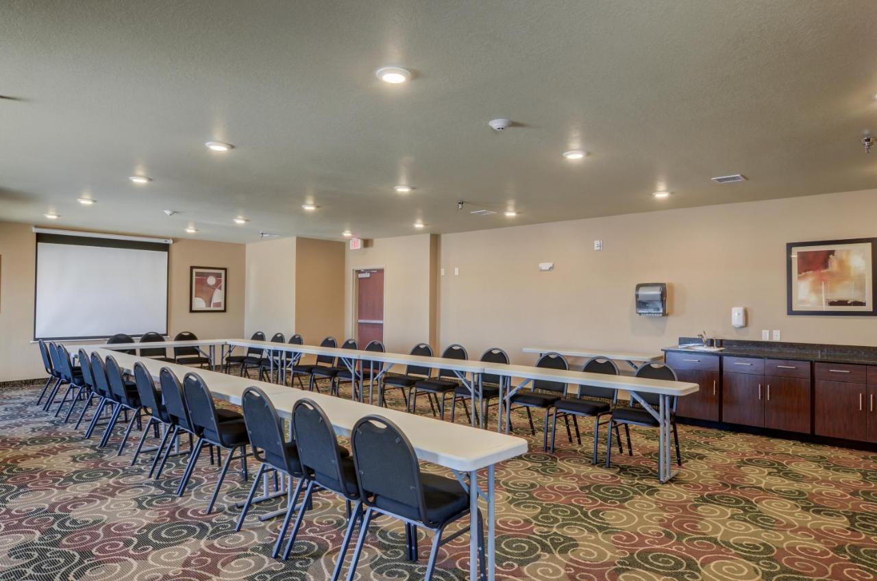 Cobblestone Inn & Suites-Kersey Buitenkant foto