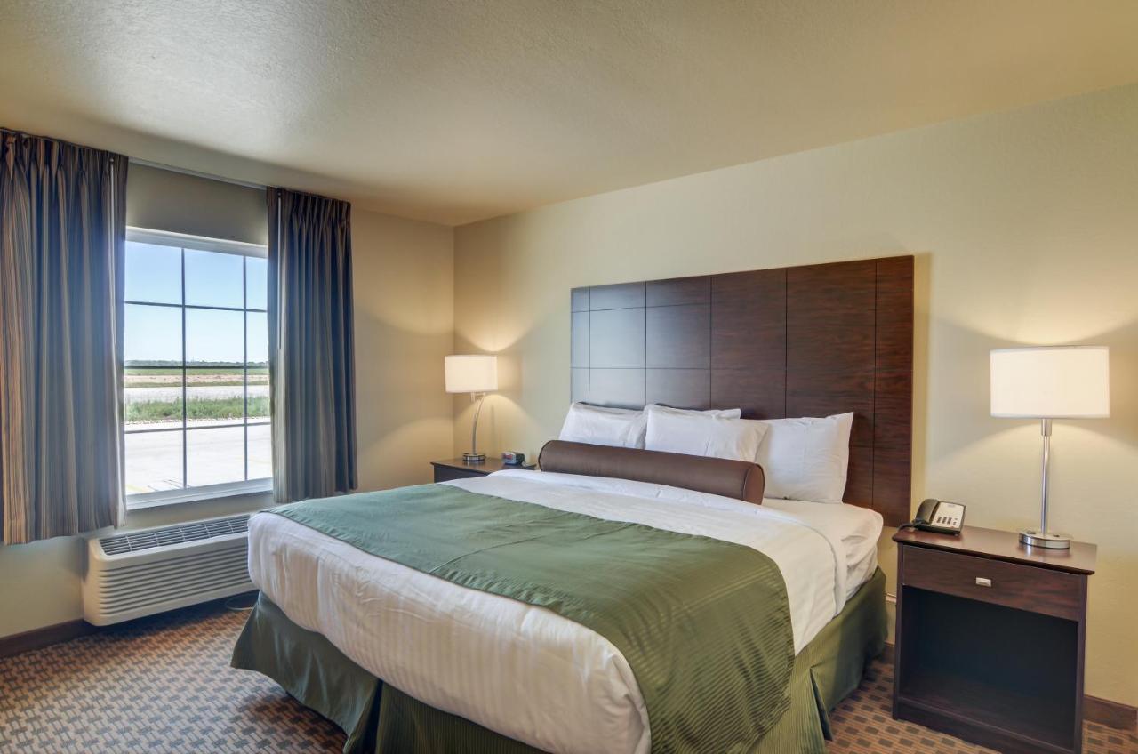 Cobblestone Inn & Suites-Kersey Buitenkant foto